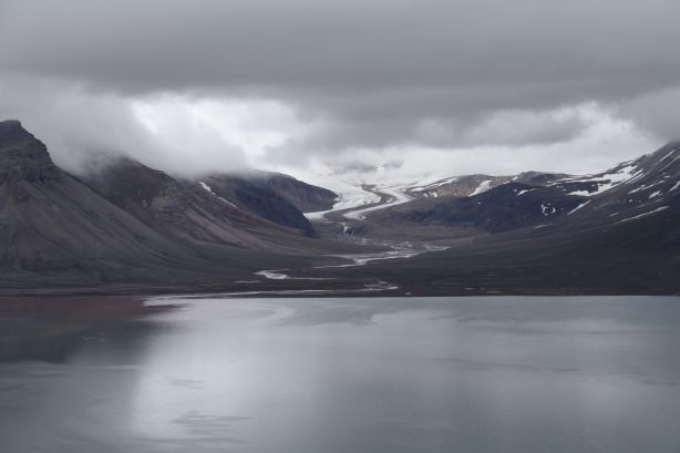 The glacier opposite the campsite