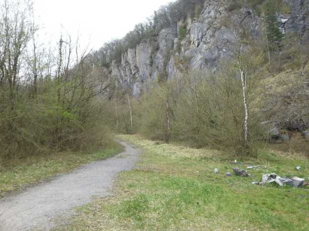 Vertical cliffs on the Meuse
