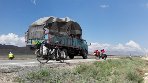 On the way to Chaman Bid