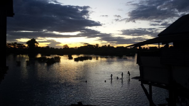 Kids playing at sunset, Don Det