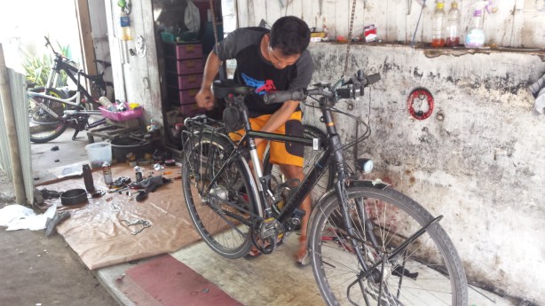 Bike repairs in Probolinggo