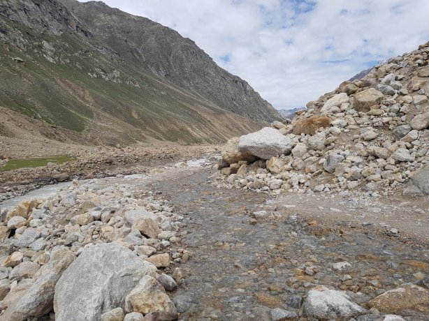 The stream to Grampoo