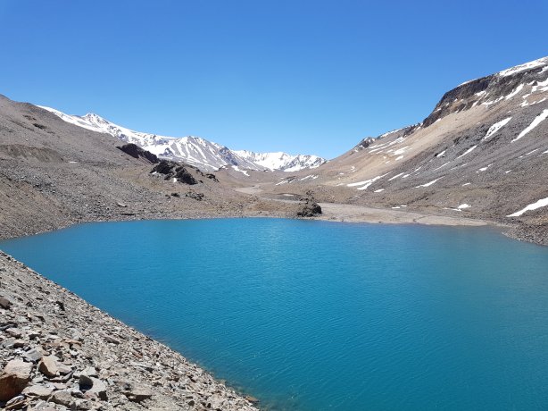 Lake at the top of the Baralacha Pass
