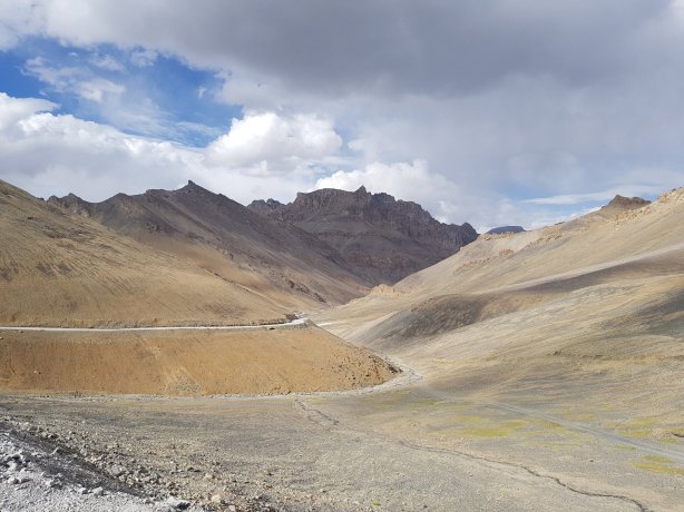 View down from Lachung La