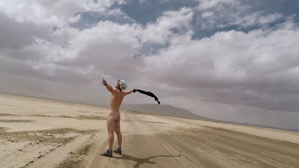 Mind games with the wind