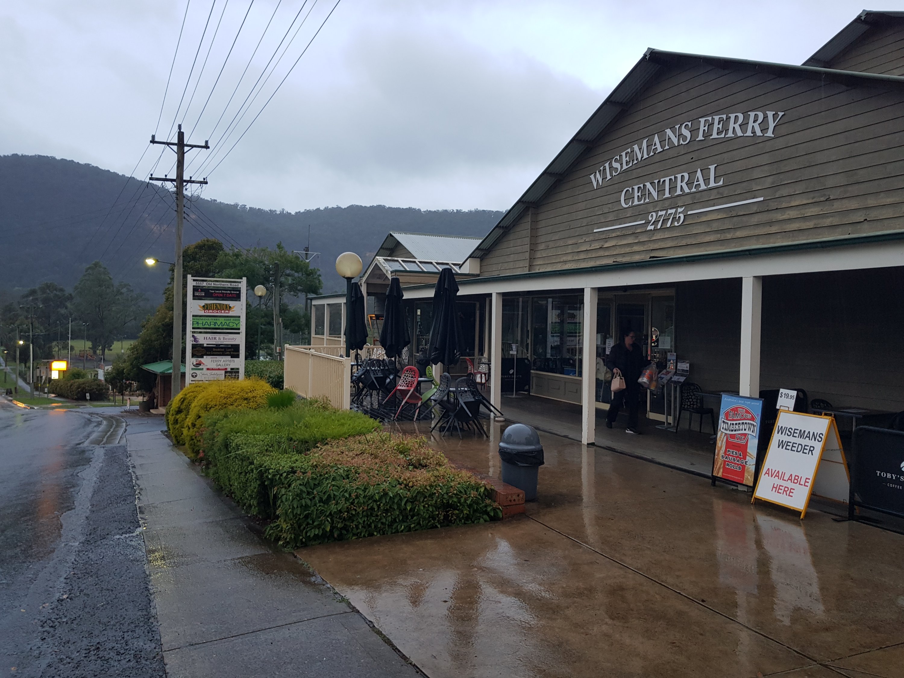 Wisemans Ferry in the rain