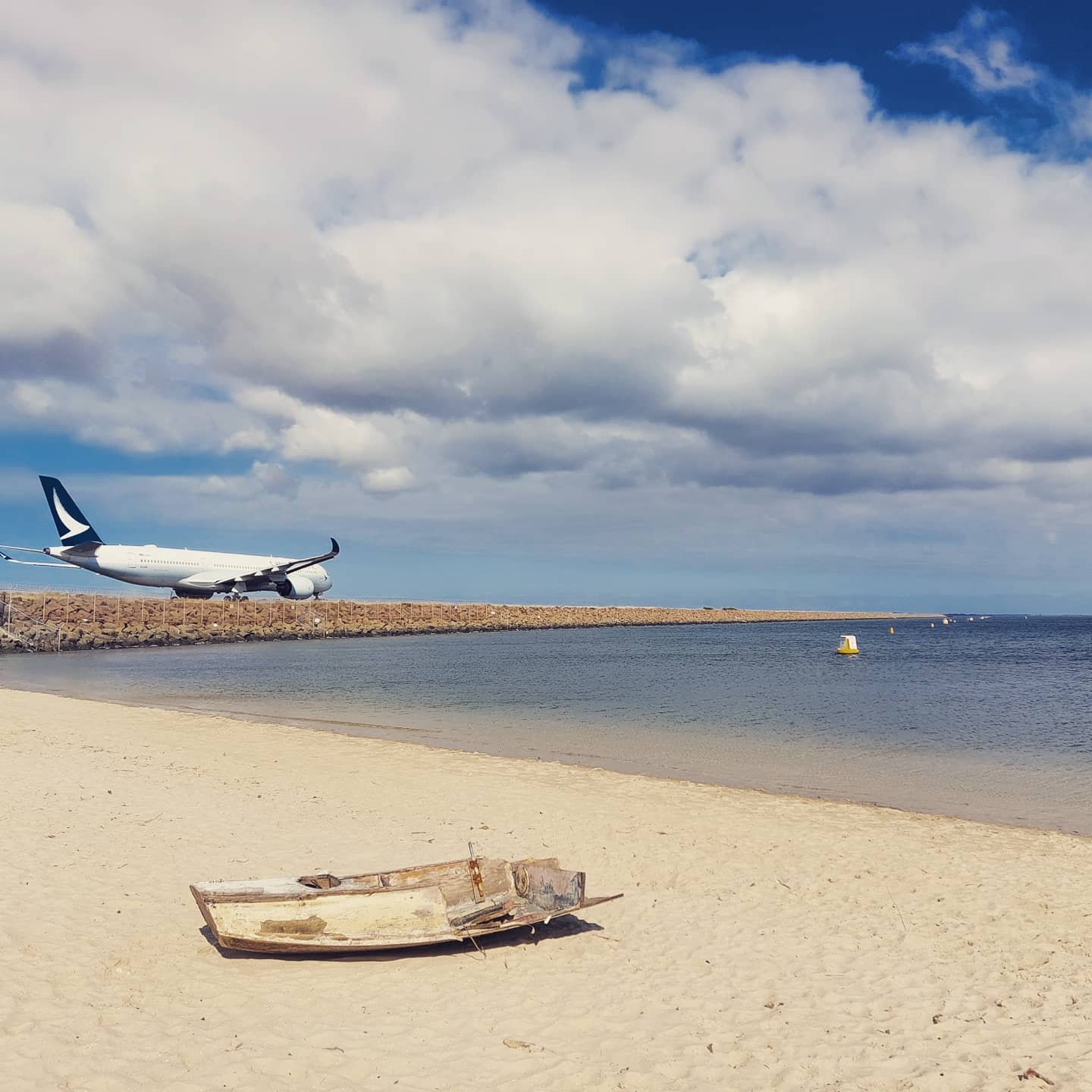 Plane landing Plane landing